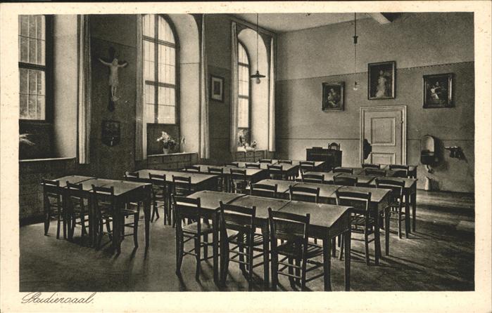 Muenchen Bayern Nymphenburg Lyzeum Hoehere Maedchenschule Studiersaal