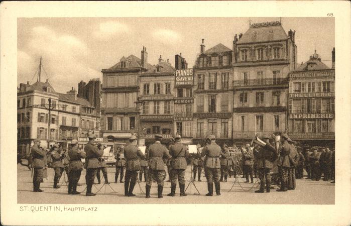 St Quentin Aisne Rathausplatz