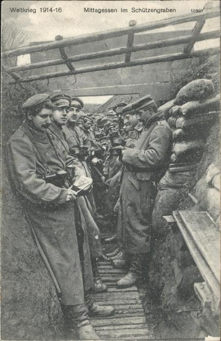 Militaria WK1 Mittagessen im Schützengraben