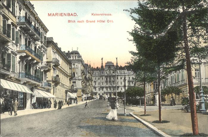 Marienbad Tschechien Boehmen Kaiserstrasse mit Blick nach Grand Hote