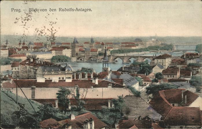 Prag Prahy Prague Blick von den Rudolfsanlagen Moldau Brü
