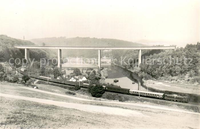 Hann. Muenden Bruecke und Zug