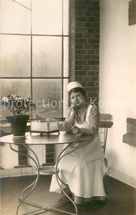 Roderbirken Krankenschwester der Volksheilstaette