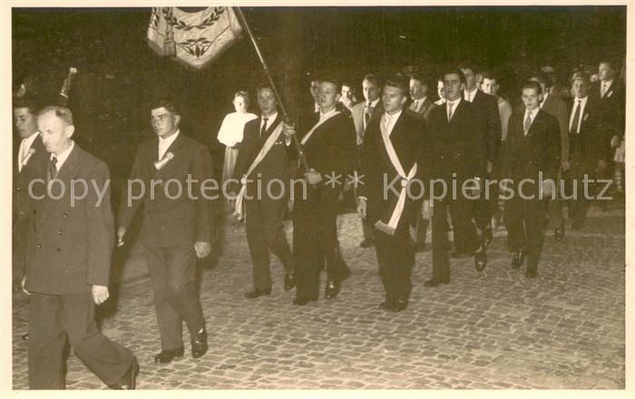 Gross-Umstadt Parade junger Maenner