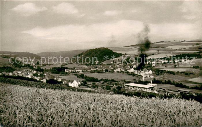 Rueckershausen Untertaunus Teilansicht Es brennt