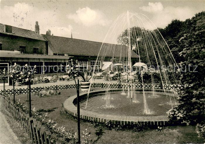 Amern Park-Restaurant Burg Brueggen Gartenansicht m. Brunnen