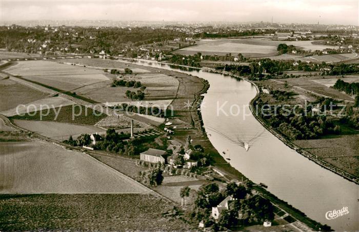 Muelheim Ruhr Fliegeraufnahme Blick ins Ruhrtal