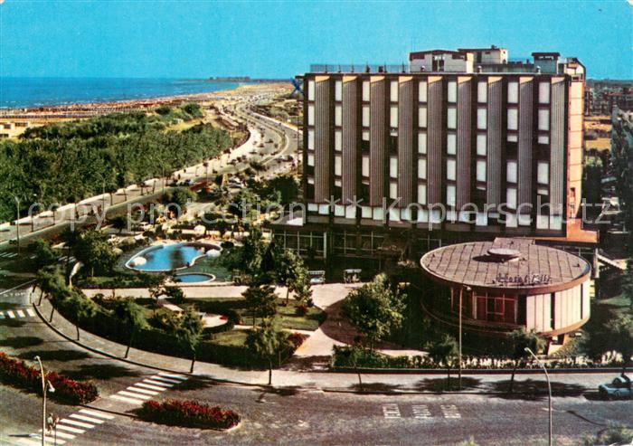 Sottomarina Hotel Ritz Platz Europa und Adriatico Seepromenade
