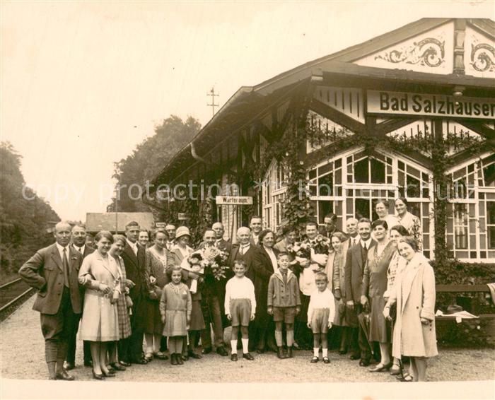 Bad Salzhausen Gruppenfoto am Bahnhof