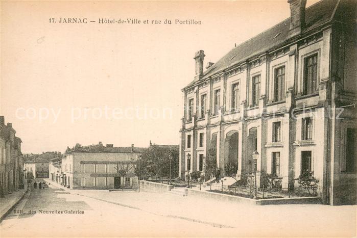 Jarnac Hotel de Ville et rue du Portillon