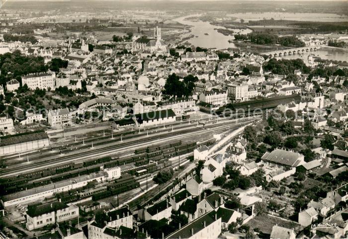 Nevers 58 Vue generale aerienne prise sur la gare Meandres de la Loire