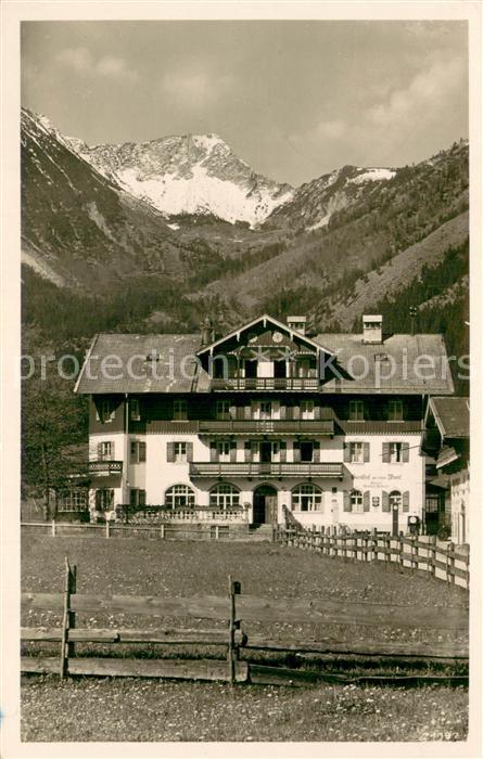 Geitau Gasthaus zur roten Wand mit Aiplspitz