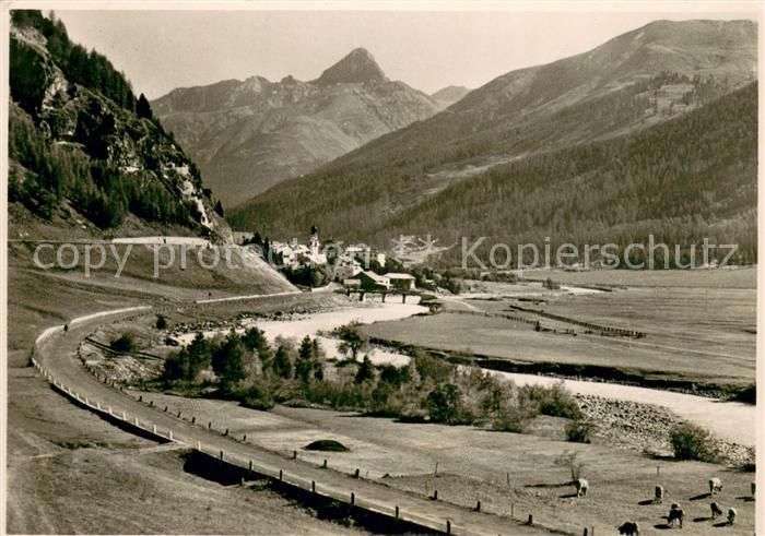 Madulain GR mit Blick auf Piz d Esen