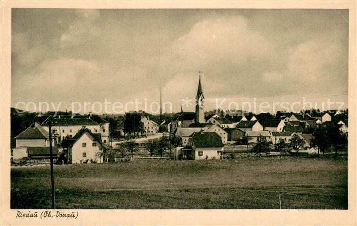 Riedau AT Ortsansicht mit Kirche