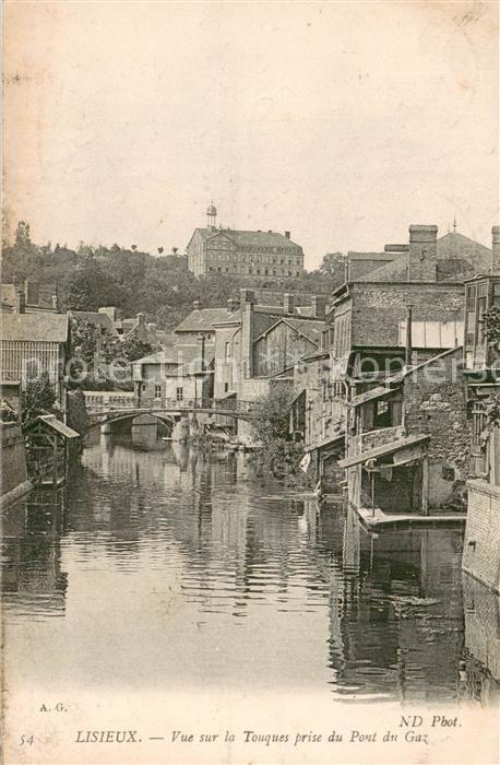 Lisieux 14 Vue sur la Touques prise du Pont du Gaz