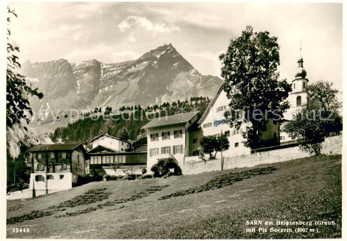 Sarn Heinzenberg GR Ortsansicht mit Kirche mit Piz Beverin