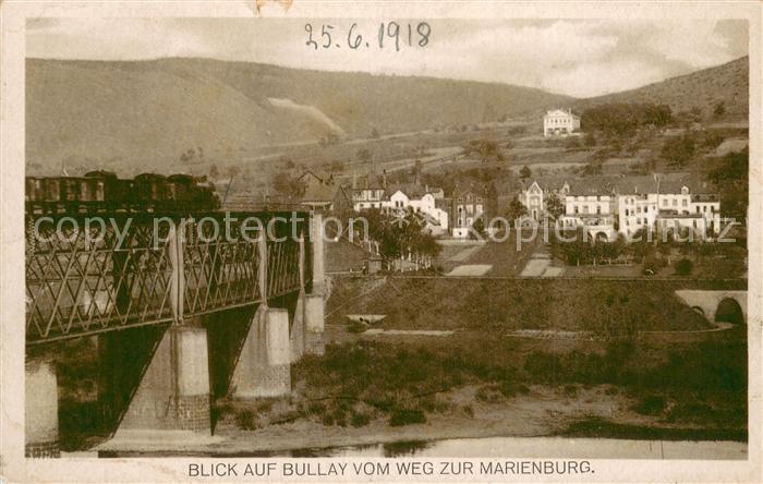 Bullay Mosel Blick vom Weg zur Marienburg Eisenbahnbruecke