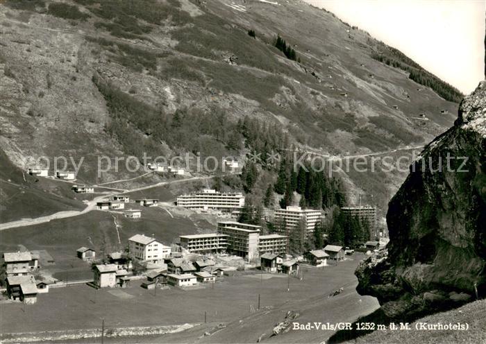 Bad Vals GR Kurhotels Blick ins Tal