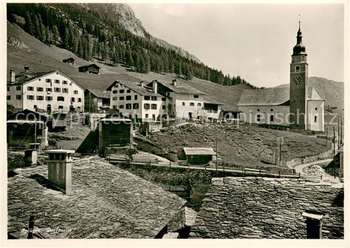 Spluegen GR Dorfansicht mit Kirche