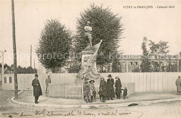 Vitry-le-Francois Statue Colonel Moll Monument