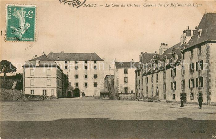 Brest 29 La Cour du Chateau - Caserne du 19 Regiment de Ligne