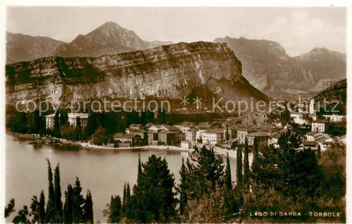 Torbole Lago di Garda IT Teilansicht m. See