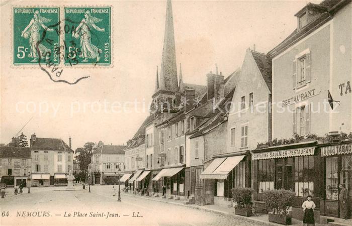 Nemours 77 La Place Saint-Jean