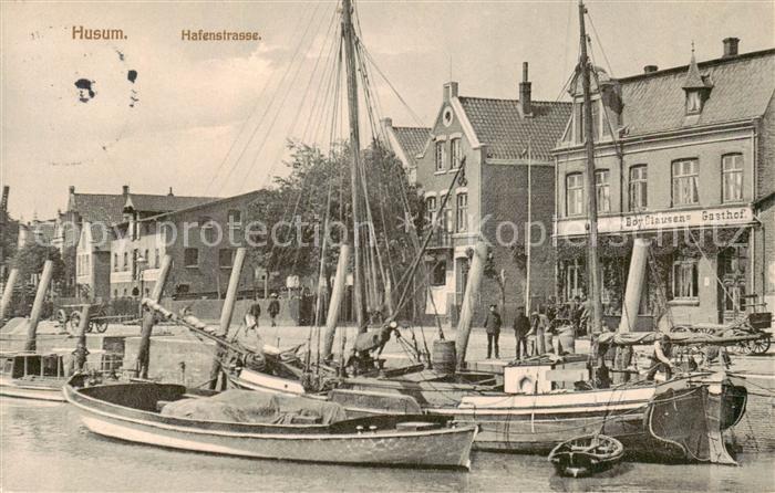 Husum Nordfriesland Hafenstrasse m. Segelbooten