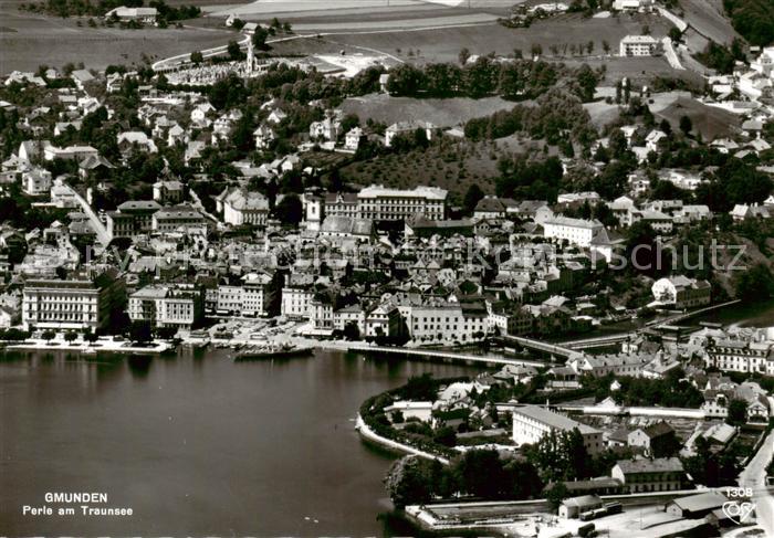 Gmunden Traunsee Fliegeraufnahme