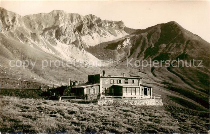 Parsennhuette 2205m Davos GR Aussenansicht