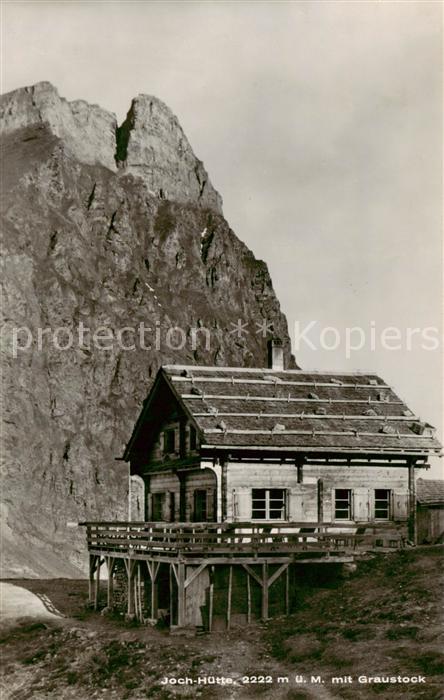 Jochhuette 2222m Graustock NW Huette m. Graustock
