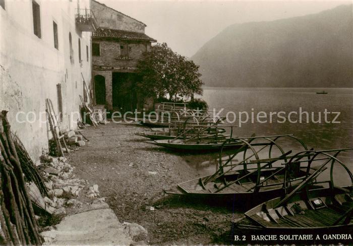 Gandria TI Barche Solitarie a Gandira