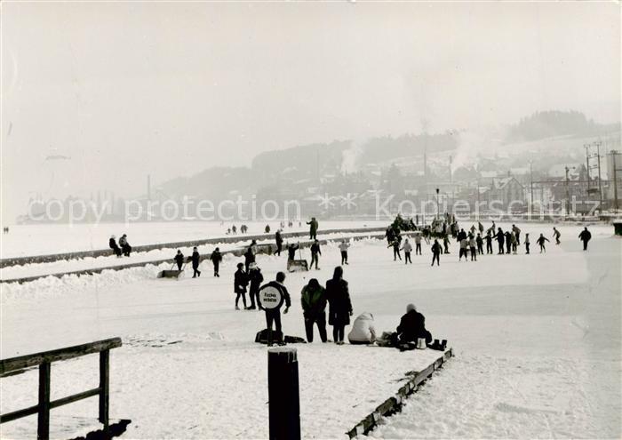 Zuerich ZH Zuerichsee zugefroren