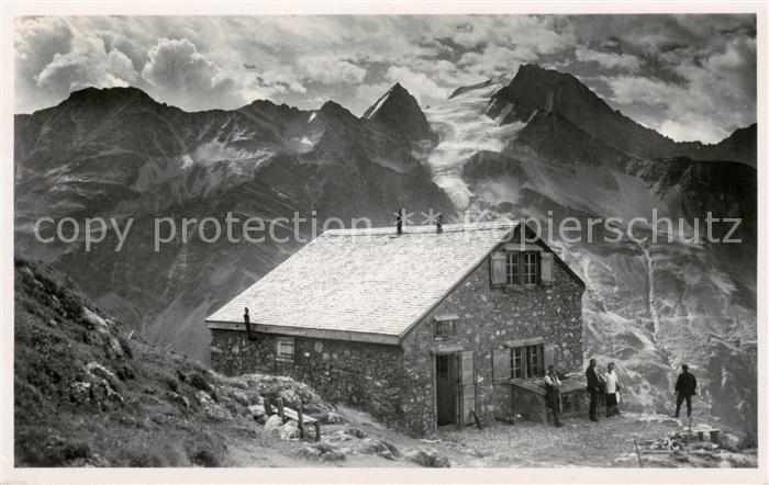 Bristen UR Windgaellenhuette mit Oberalpstock