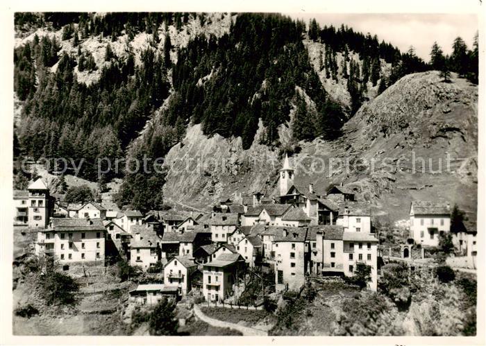Fusio TI Ortsansicht mit Kirche