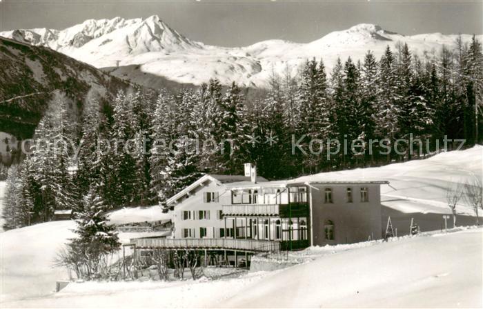 Wolfgang Davos GR Schweizerische Jugendherberge Hoehwald Winterlandschaft Alpen