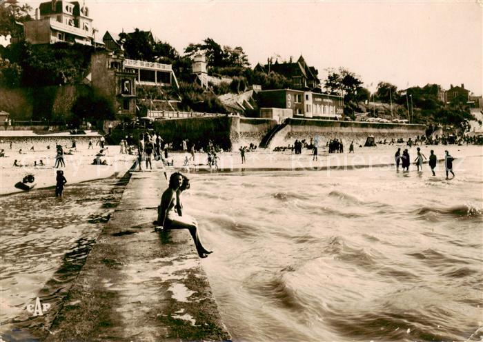 Villerville-sur-Mer La plage et la digue