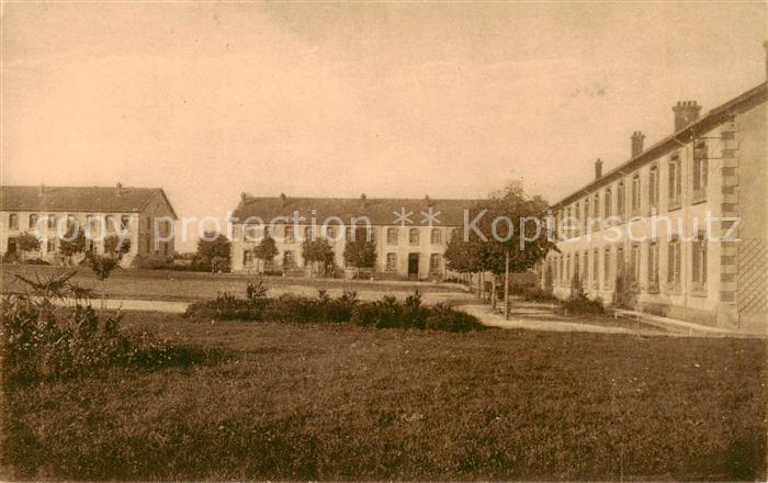 Saint-Maixent-l Ecole Caserne Coiffe