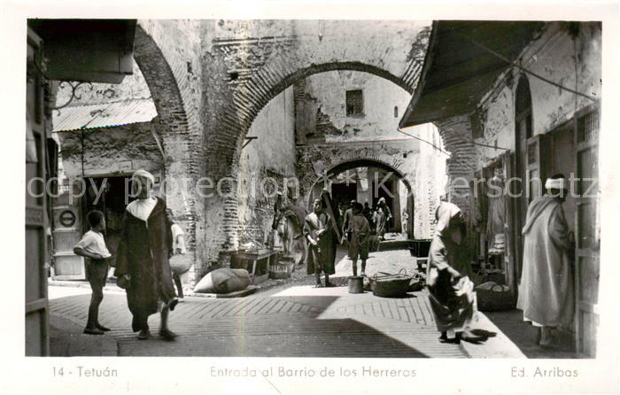 Tetuan Tetouan Maroc Entrada al Barrio de los Herreros