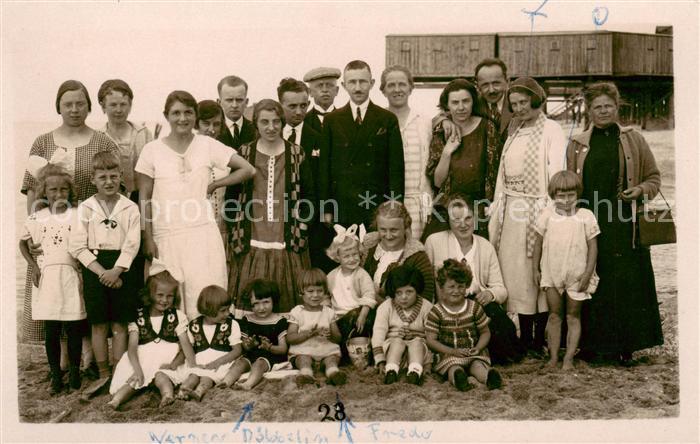 Dievenow Dziwnow Pommern PL Fam Freier Gruppenbild