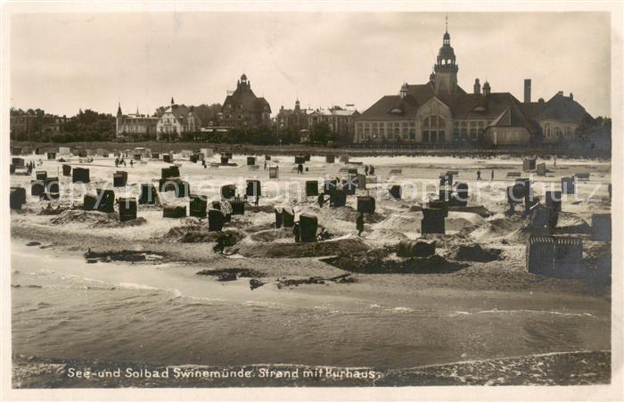 Swinemuende Swinoujscie Strand mit Kurhaus