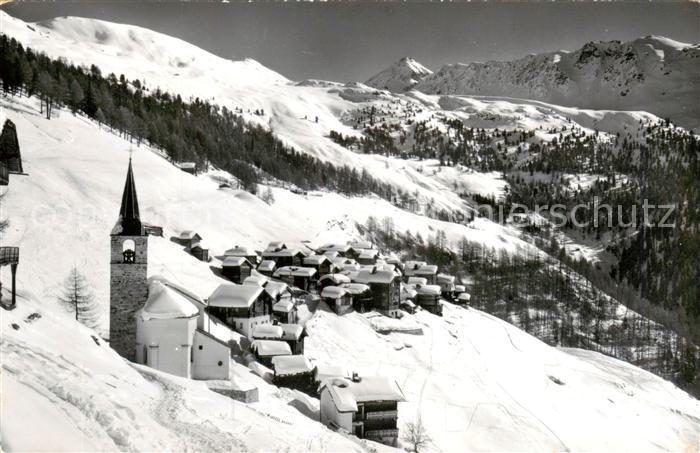Chandolin Sierre VS Bergdorf mit Kirche Blick gegen Tola Walliser Alpen im Winte
