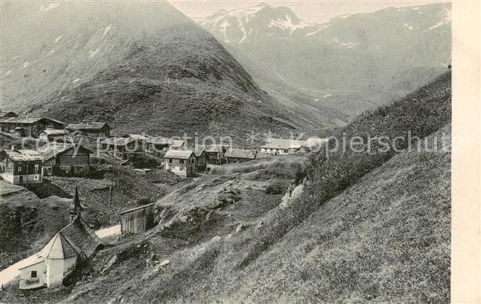 Tschamutt GR mit Hotel Rheinquellen und Badus