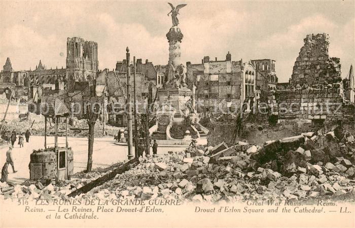 Reims 51 Les Ruines Place Drouet d’Erlon et la Cathedrale
