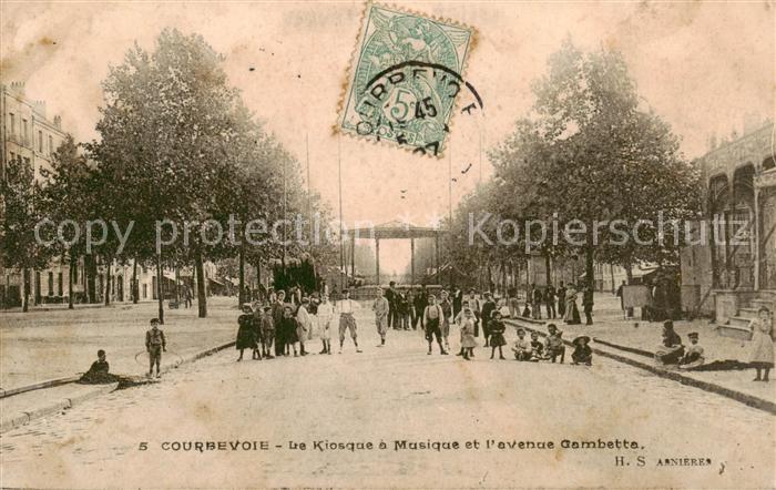 Courbevoie 92 Hauts-de-Seine Le Kiosque et Musique et l’evenue Gambetta