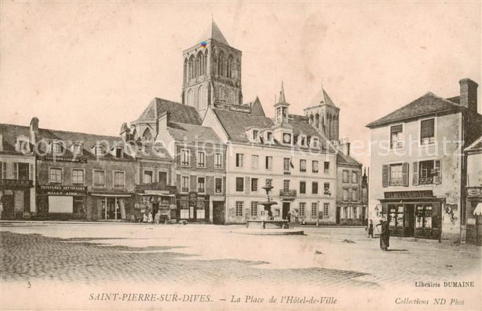Saint-Pierre-sur-Dives La Place de l’Hotel de Ville