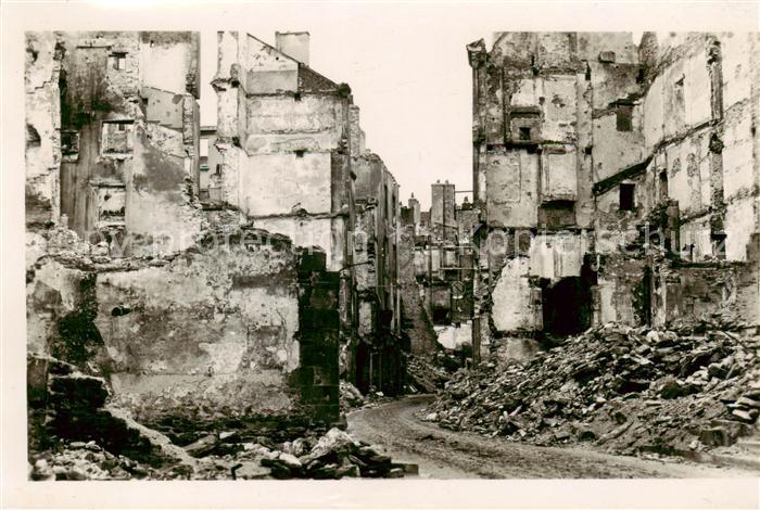 St-Malo 35 apres le bombardement