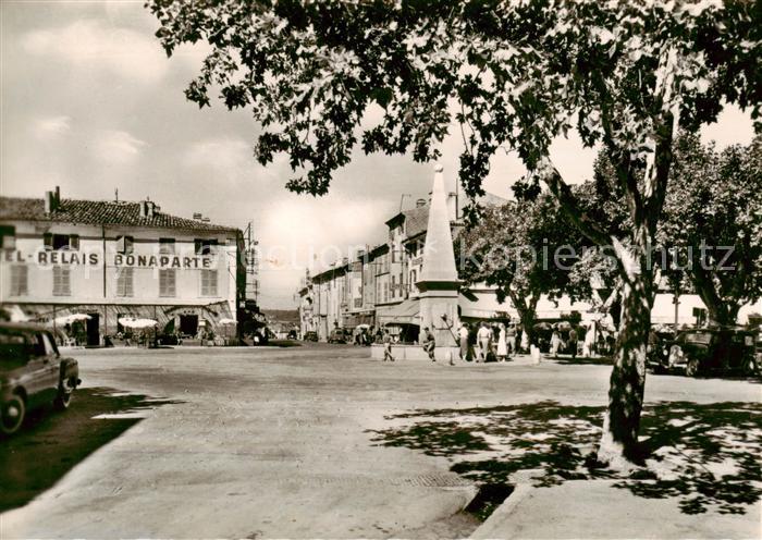 Saint-Maximin-la-Sainte-Baume 83 Var Fontaine Monumentale et l’Avenue Albert I