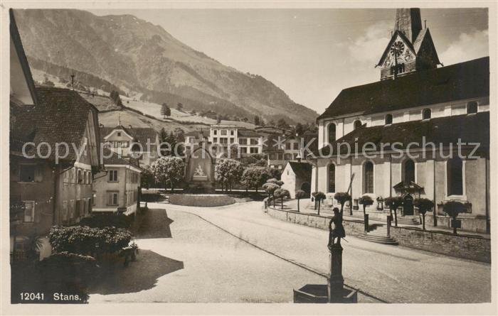 Stans NW Ortspartie mit Kirche