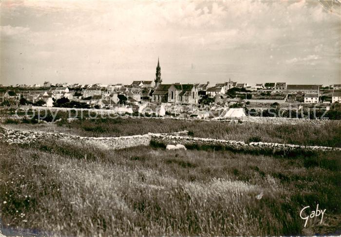 Ouessant Ile de 29 Finistere Vue generale du Bourg de Lampaul